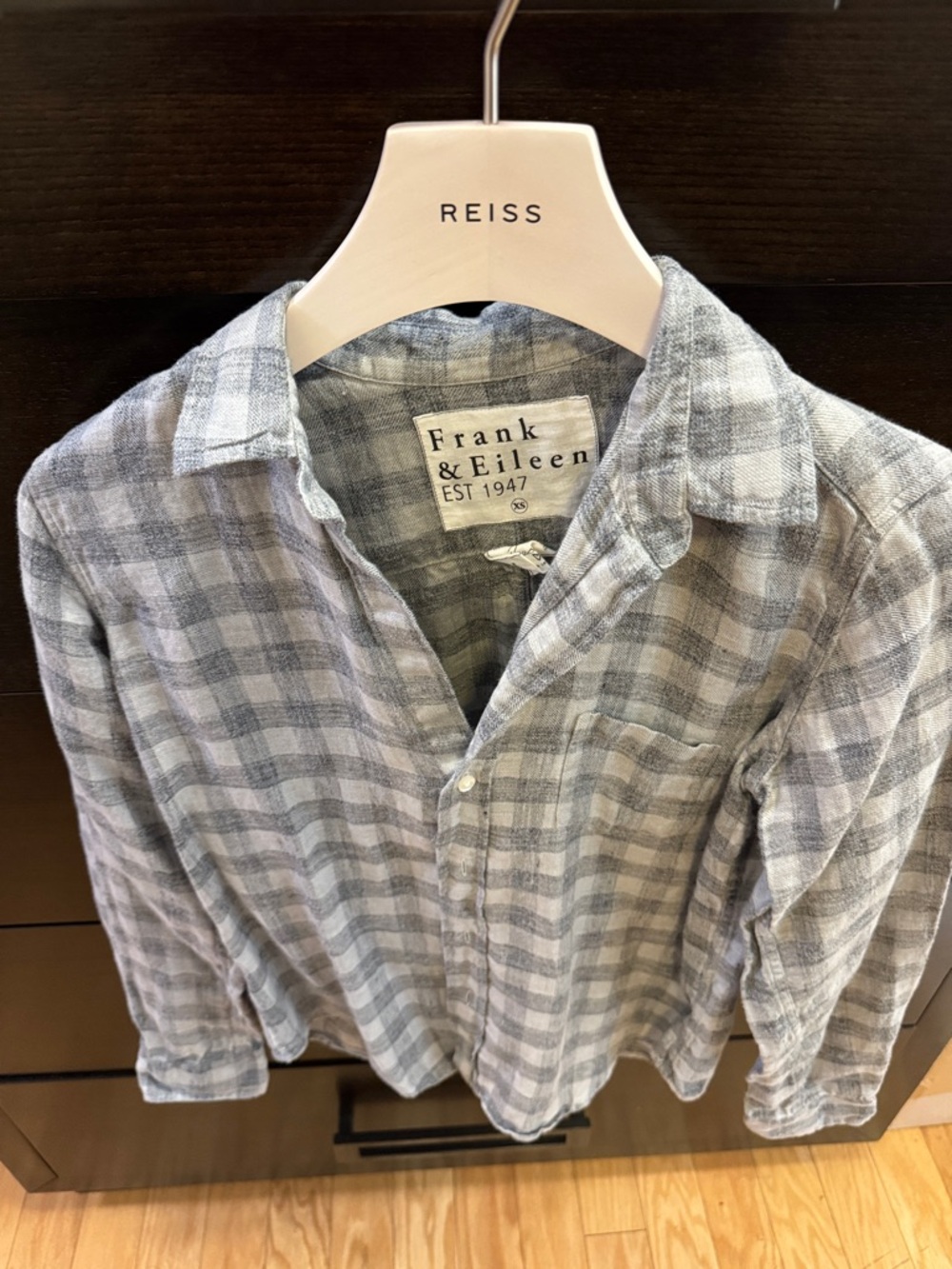 Frank & Eileen Light Gray Plaid Cotton Button-Down Shirt.Barry shirt. 100% linen